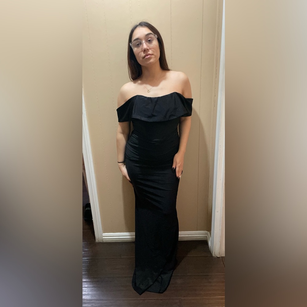 Black Fashionnova Dress - Picture 4 of 4